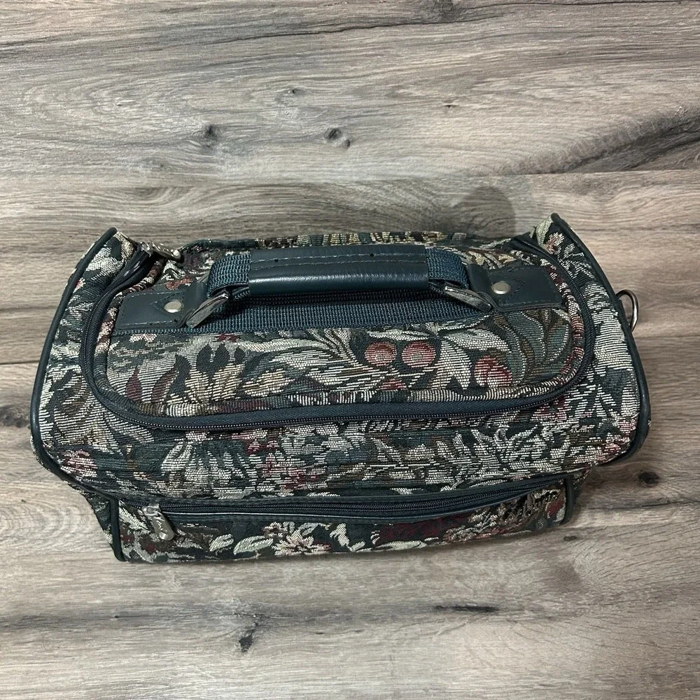 90's vintage Atlantic‎ floral tapestry luggage carry on 15in X 9in X 8in
